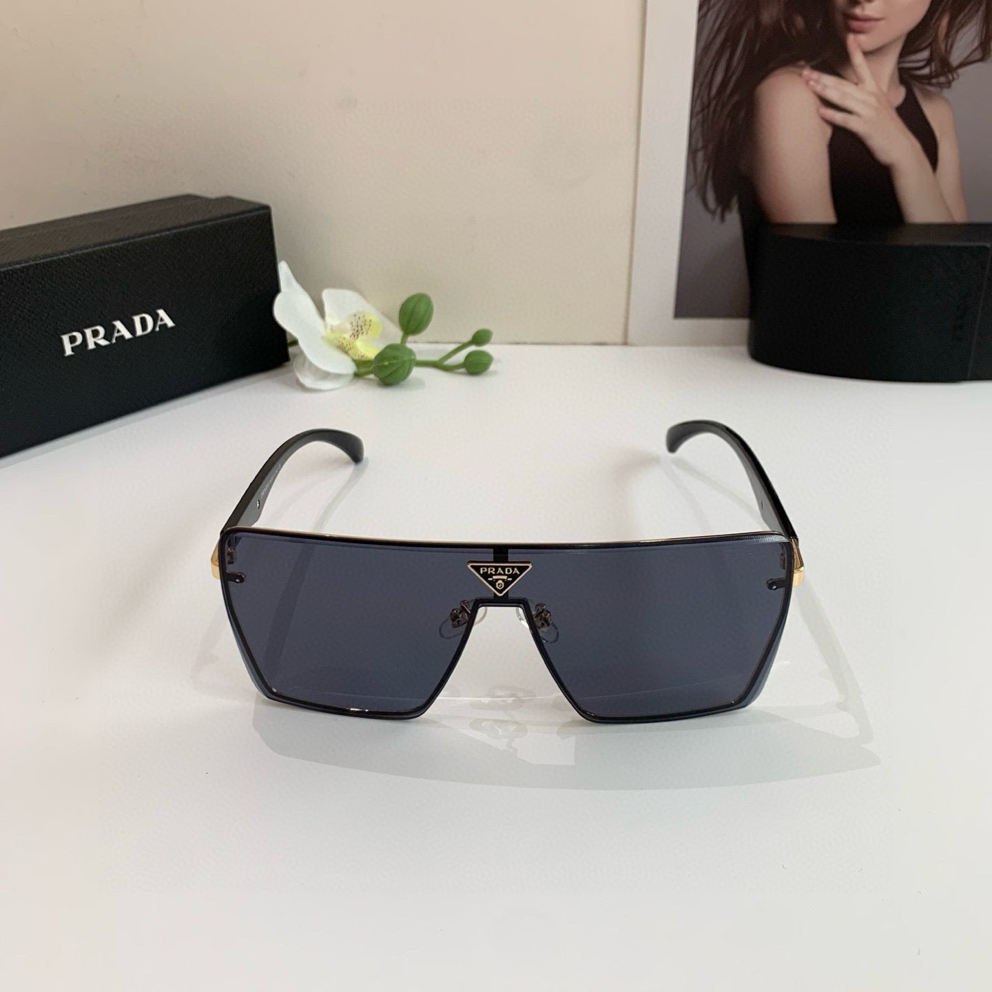 Shield-Style Luxury Sunglasses
