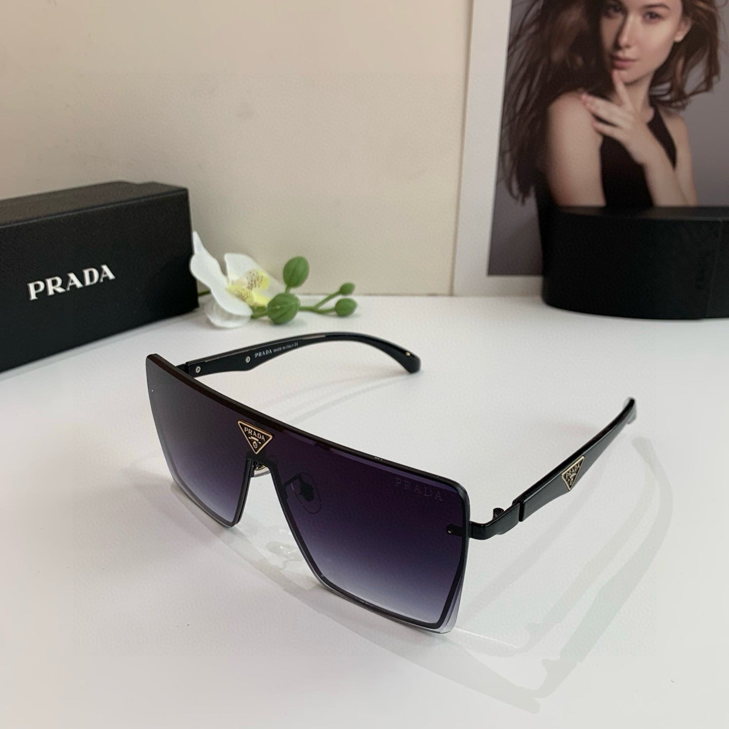 Shield-Style Luxury Sunglasses