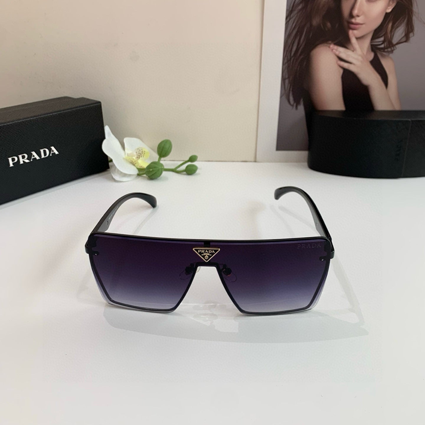 Shield-Style Luxury Sunglasses