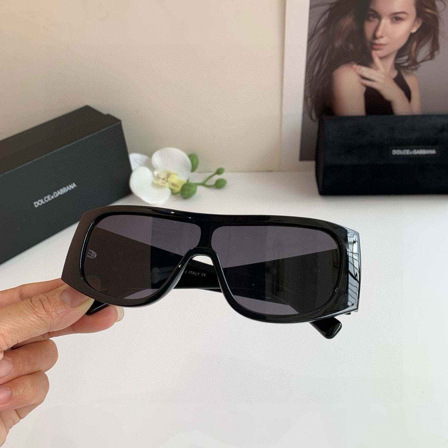 Bold Oversized Shield Sunglasses