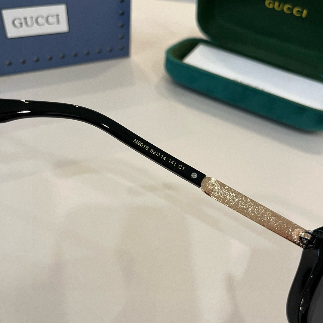 GG Elegant Black Cat-Eye Sunglasses