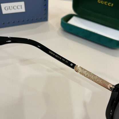 GG Elegant Black Cat-Eye Sunglasses