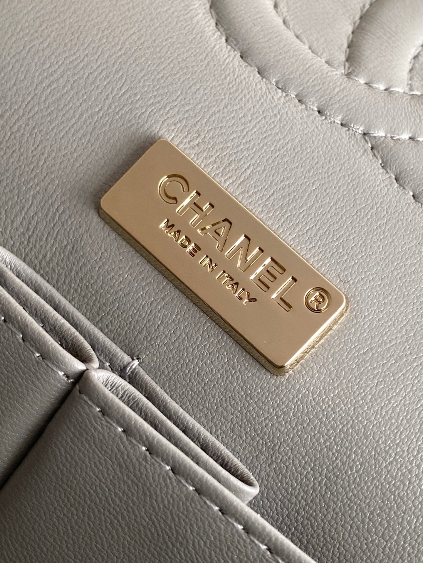 CC Sequin Embroidered Mini Flap Bag – Multicolor Silver